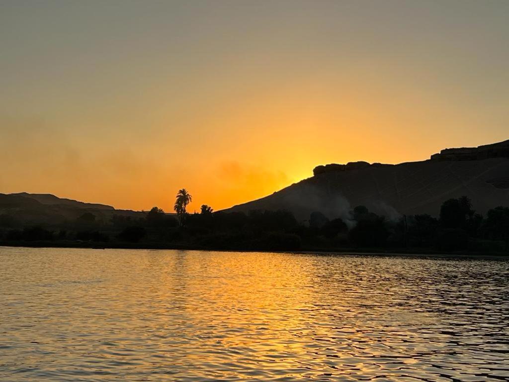 Nile Felucca Adventure Hotel Aswan Exterior photo